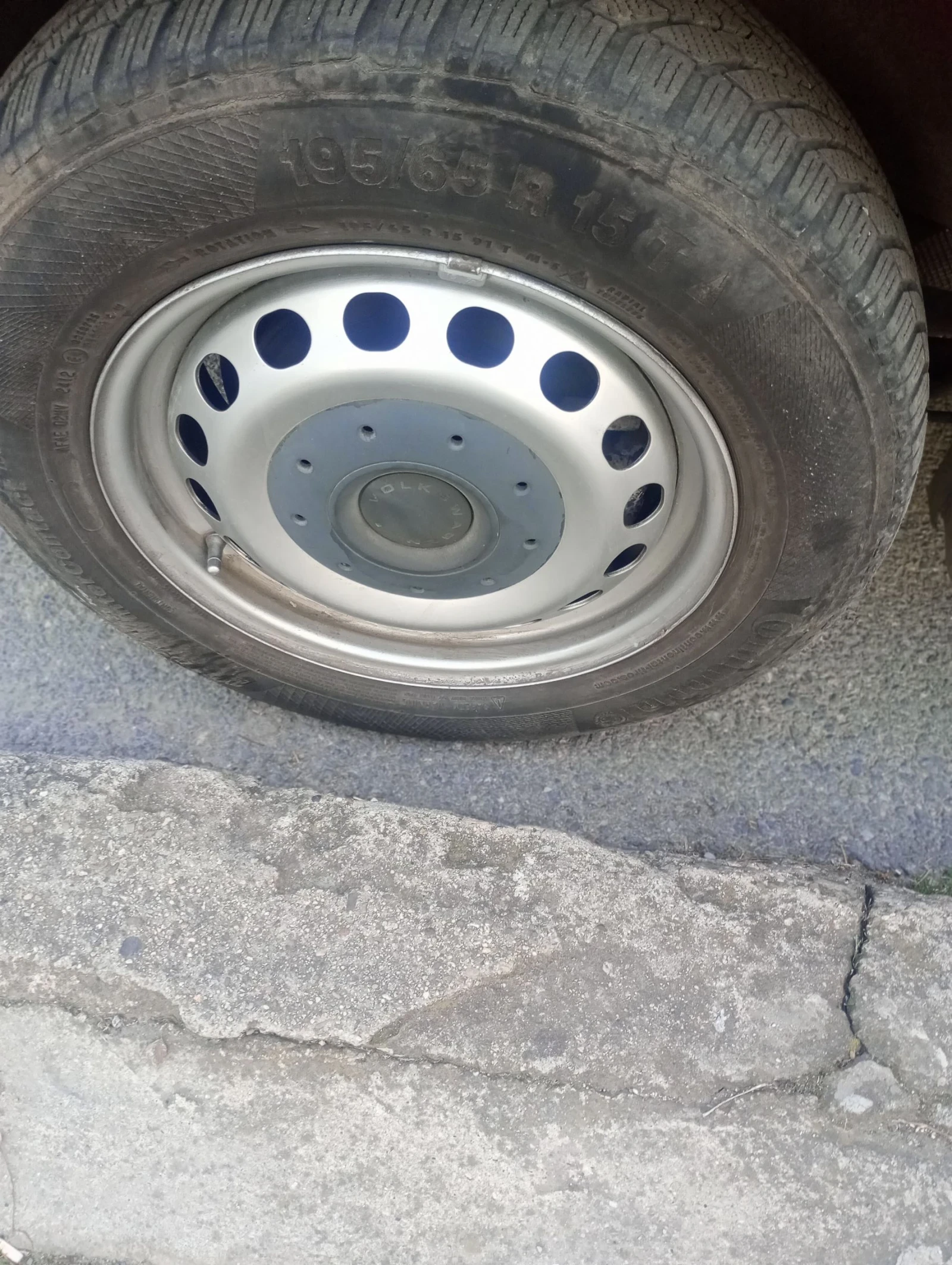 VW Caddy 2, 0 ecofuel , снимка 13 - Автомобили и джипове - 54379145