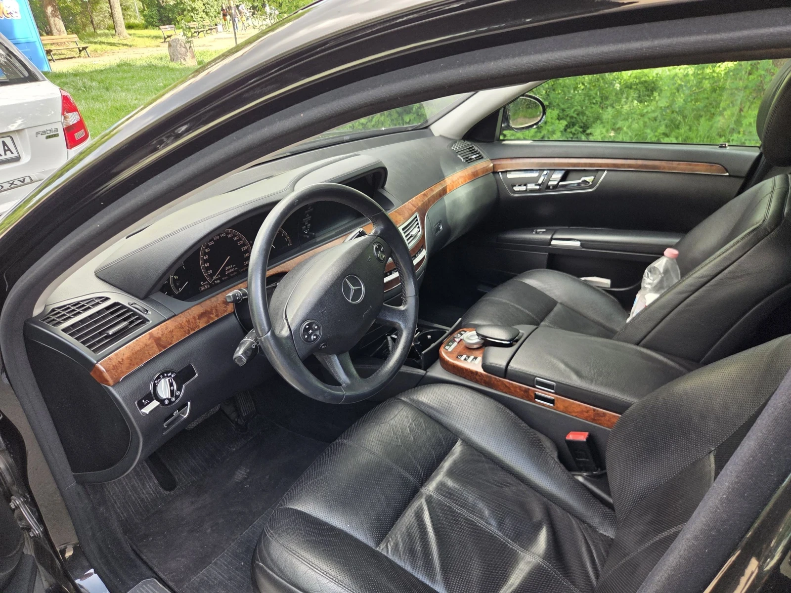 Mercedes-Benz S 320 Distronic, NightVision, Camera, Keyless, Vacum, снимка 6 - Автомобили и джипове - 54679387