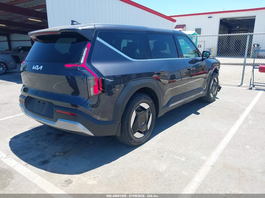 Kia EV9 Light Long Range, снимка 4 - Автомобили и джипове - 55452390