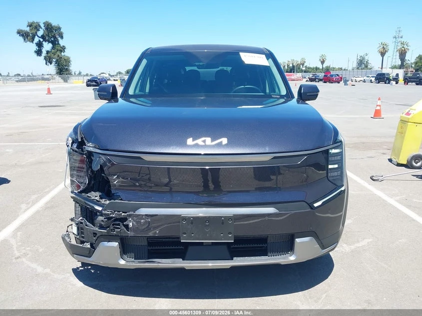 Kia EV9 Light Long Range, снимка 13 - Автомобили и джипове - 55452390