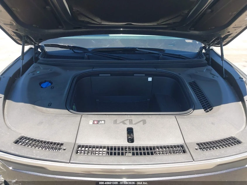 Kia EV9 Light Long Range, снимка 10 - Автомобили и джипове - 55452390