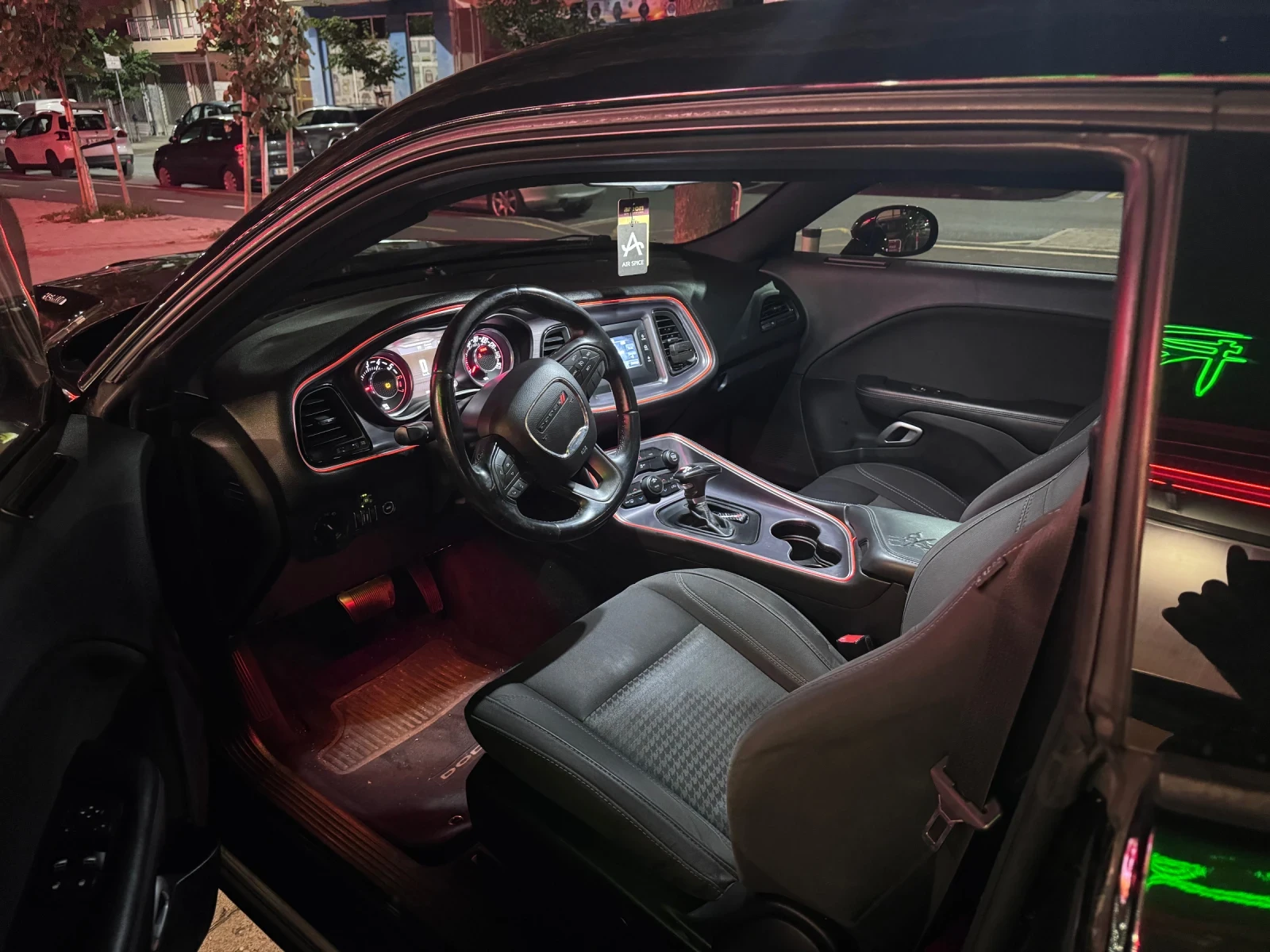 Dodge Challenger | Mobile.bg � ����������� 6