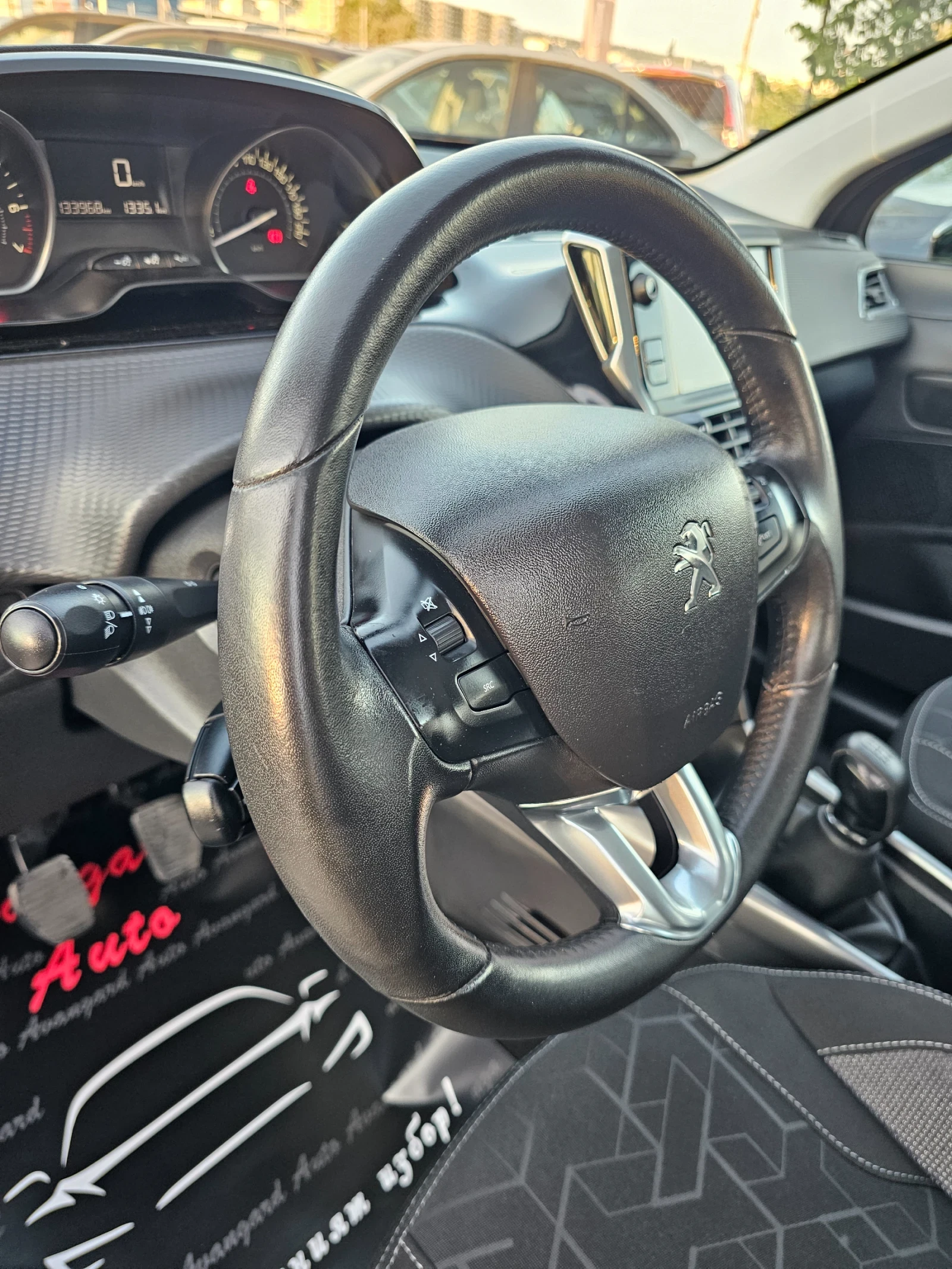 Peugeot 2008 1.2i, 82к.с., Facelift , снимка 12 - Автомобили и джипове - 55696170