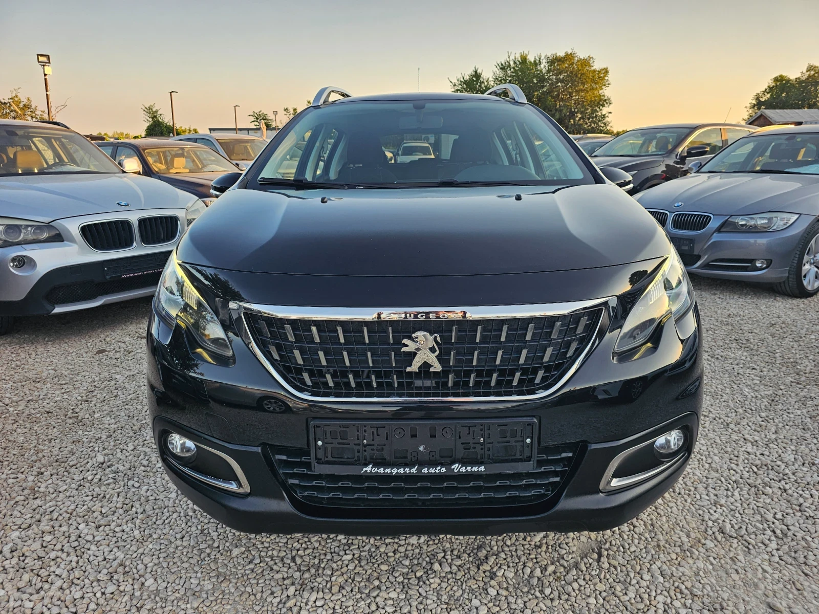Peugeot 2008 1.2i, 82к.с., Facelift , снимка 2 - Автомобили и джипове - 55696170