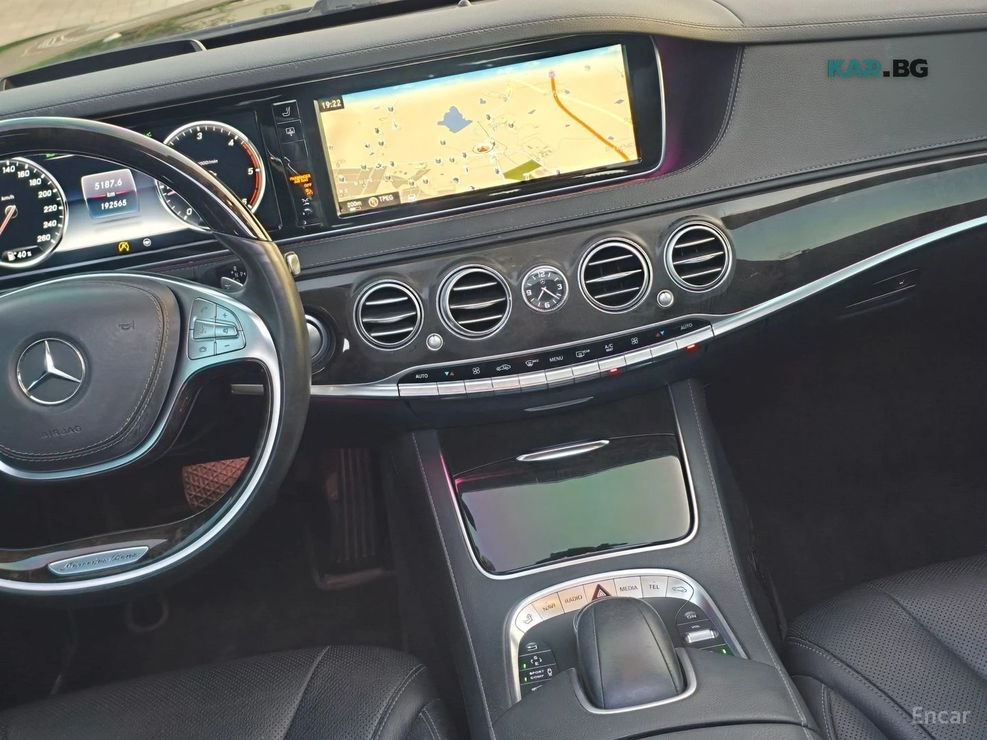 Mercedes-Benz S 350 4MATIC* HUD* 360* КОЖА* ОБДУХ* НАВИ* ПАНО, снимка 16 - Автомобили и джипове - 55845136