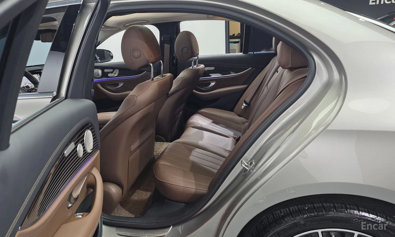 Mercedes-Benz E 450 4MATIC* BURMESTER* ОБДУХВАНЕ* LANE* ASSIST* 360КАМ, снимка 15 - Автомобили и джипове - 56115623