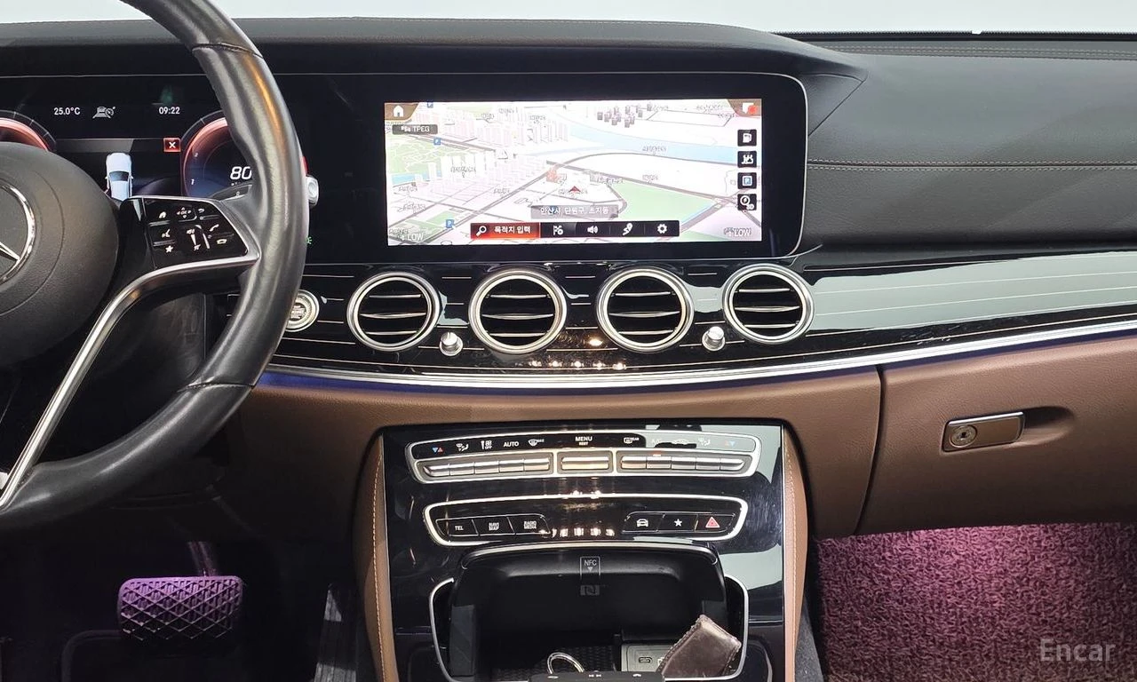 Mercedes-Benz E 450 4MATIC* BURMESTER* ОБДУХВАНЕ* LANE* ASSIST* 360КАМ, снимка 9 - Автомобили и джипове - 56115623