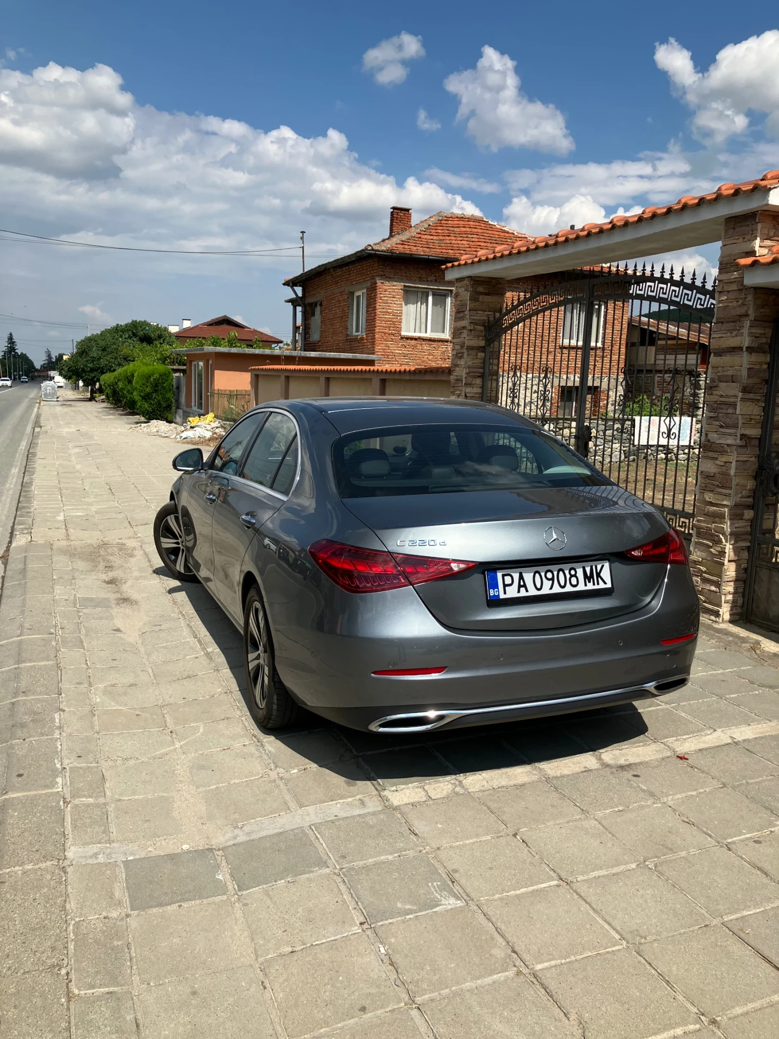 Mercedes-Benz C 220 Avantgarde, снимка 2 - Автомобили и джипове - 56139437