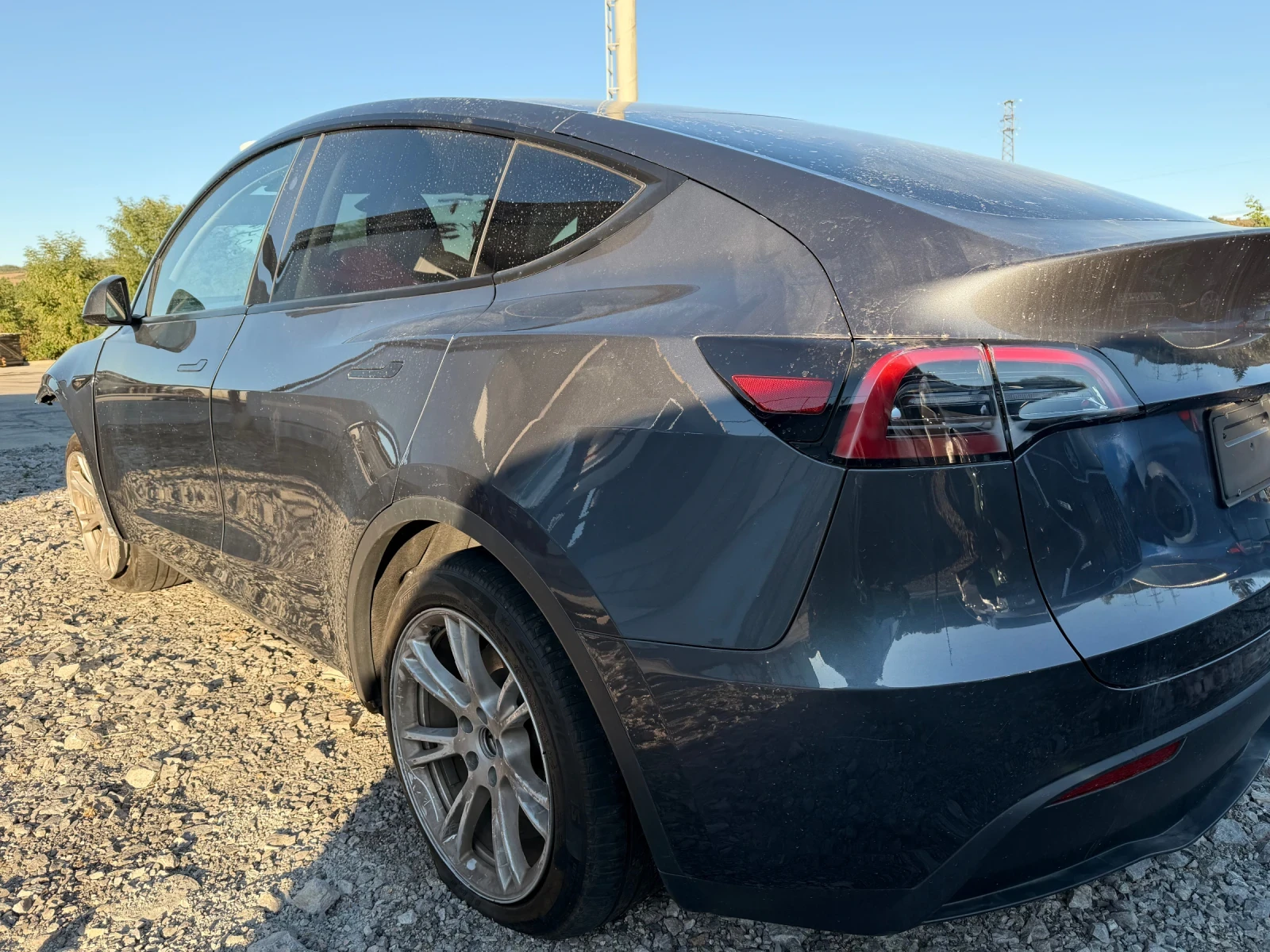 Tesla Model Y, снимка 3 - Автомобили и джипове - 56215021
