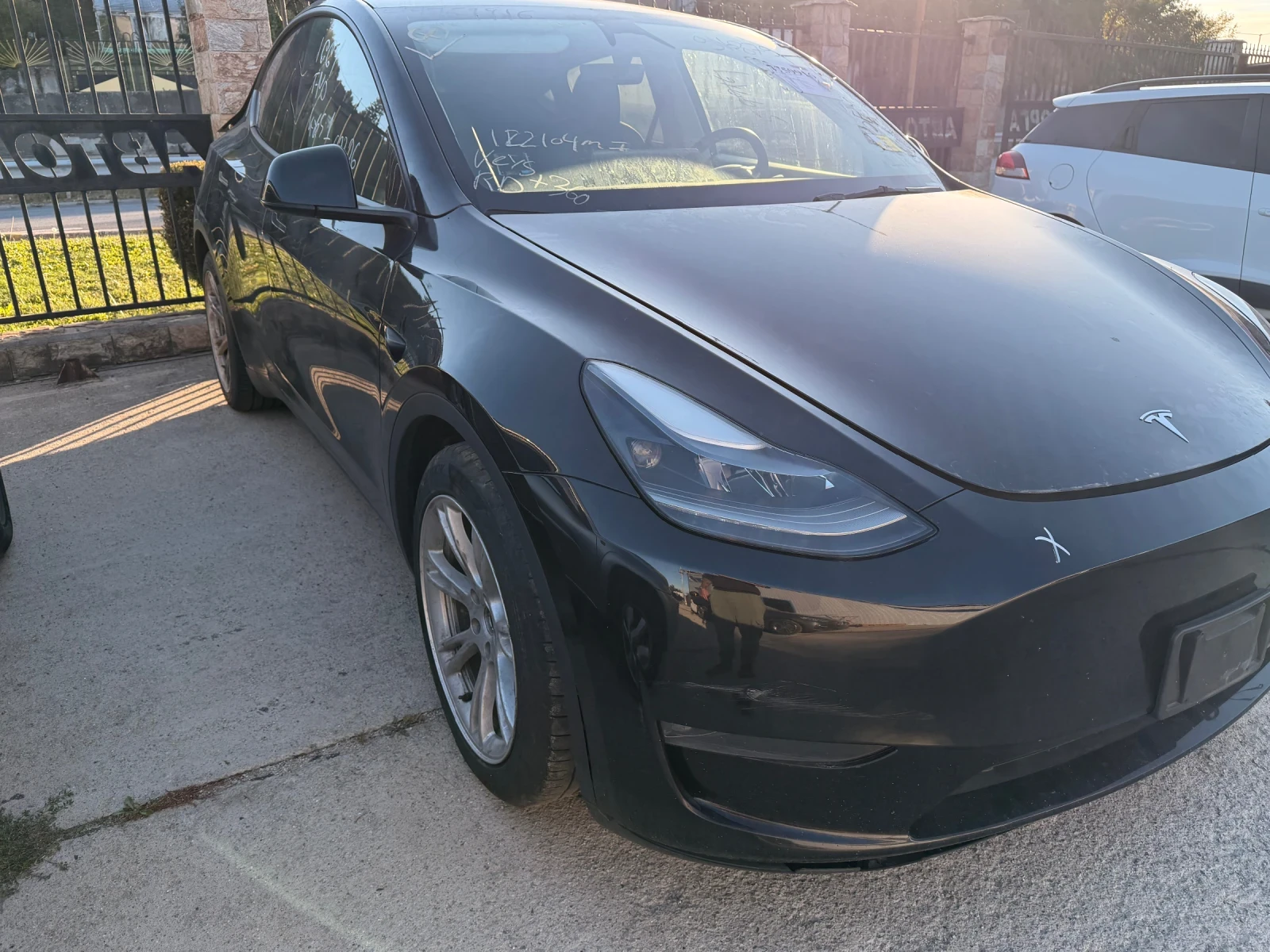 Tesla Model Y, снимка 7 - Автомобили и джипове - 56215021