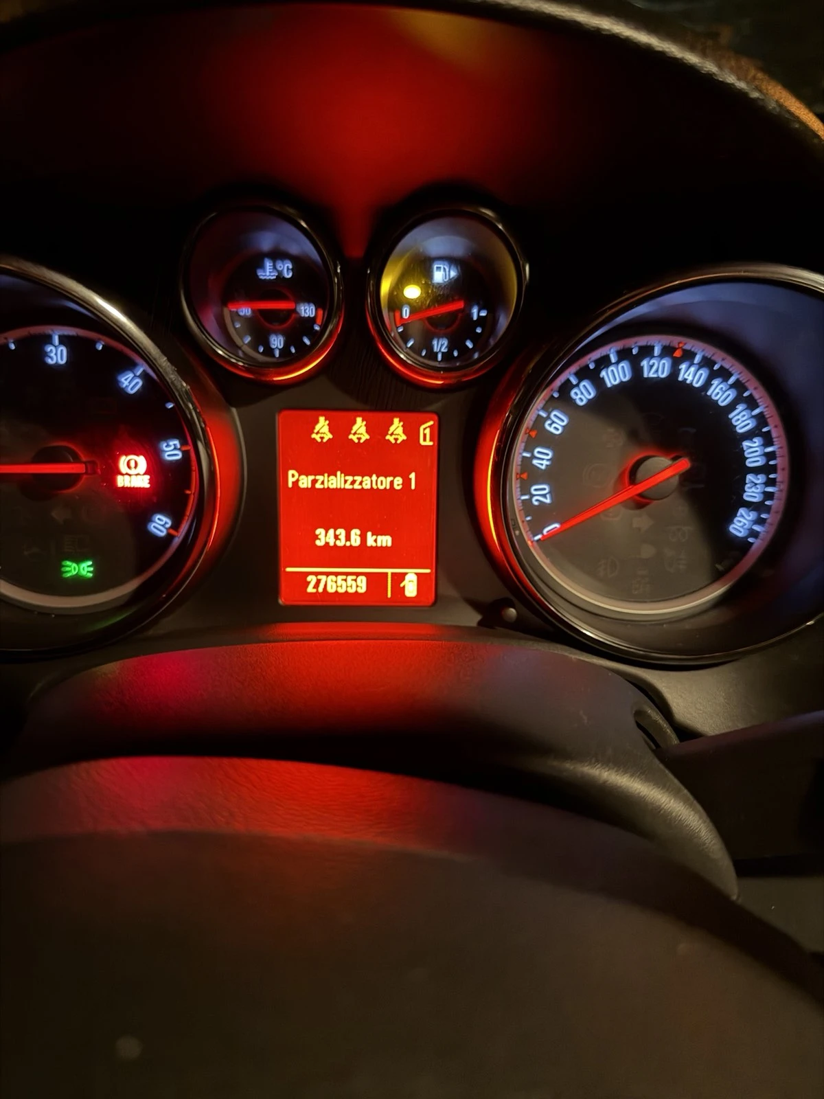 Opel Astra 1.7 CDTI, снимка 9 - Автомобили и джипове - 56510071