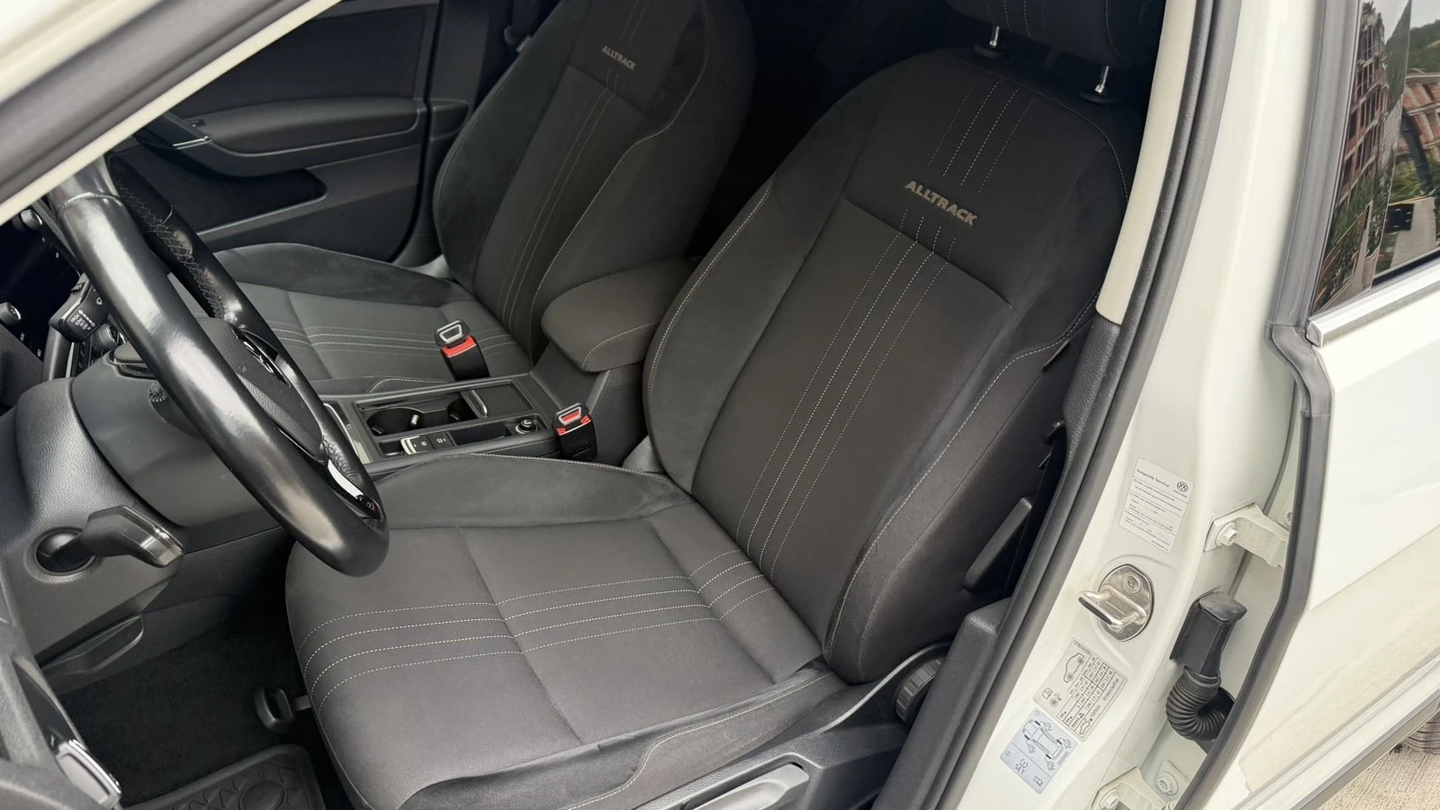 VW Golf 7.5 Alltrack 4X4 DSG, снимка 14 - Автомобили и джипове - 56660161