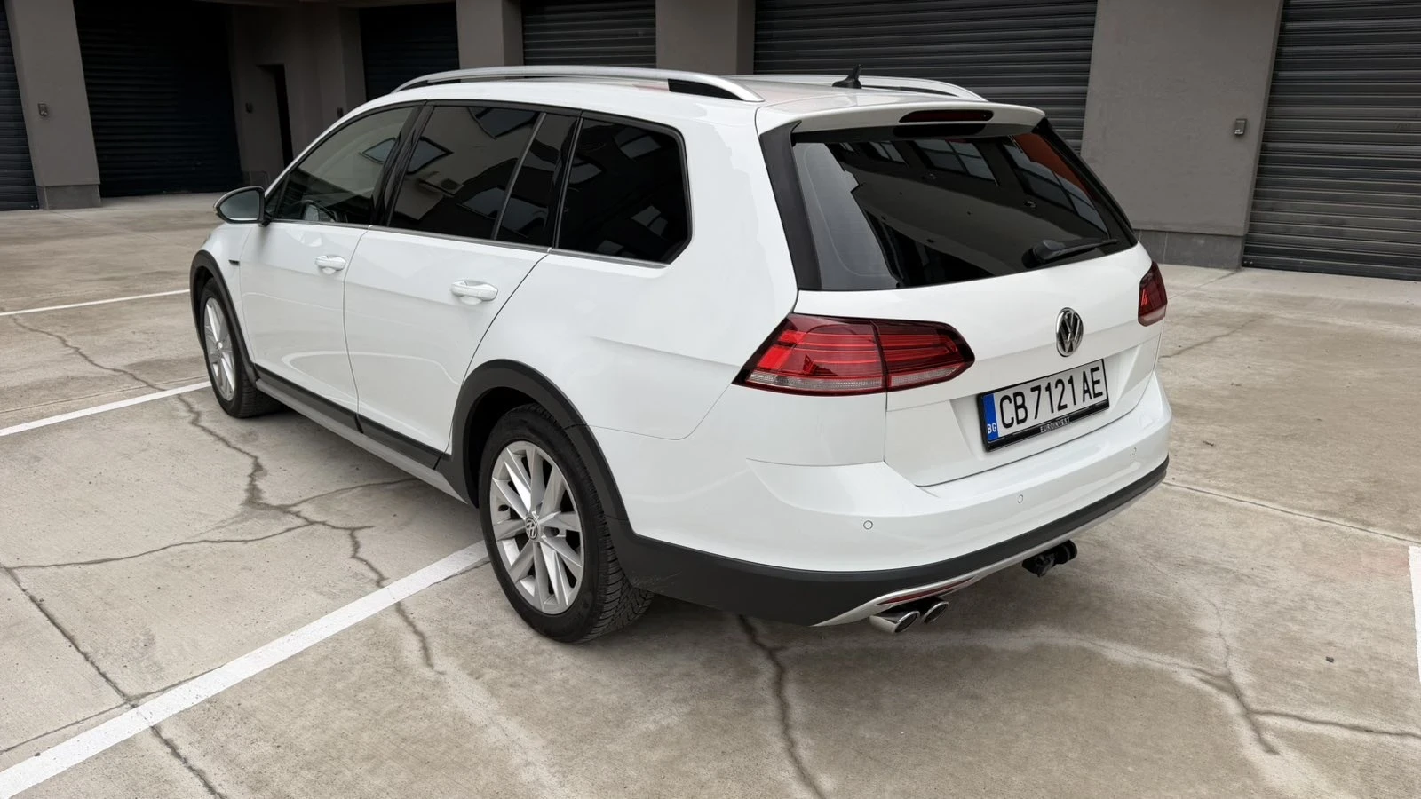 VW Golf 7.5 Alltrack 4X4 DSG, снимка 8 - Автомобили и джипове - 56660161