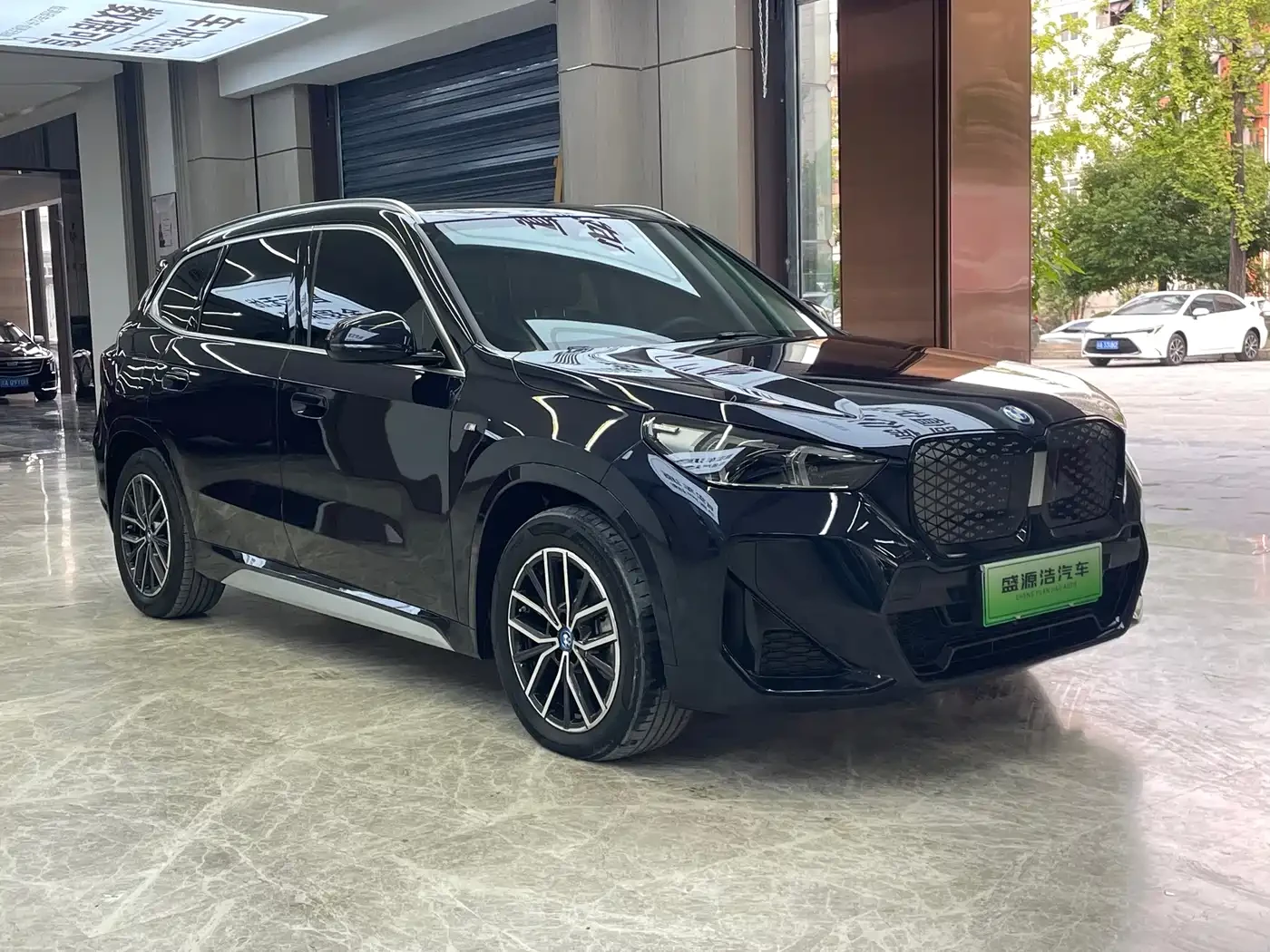 BMW iX1 2025* M-SPORT* PANO* HARMAN* DIGITAL* ������ ���� | Mobile.bg � ����������� 3