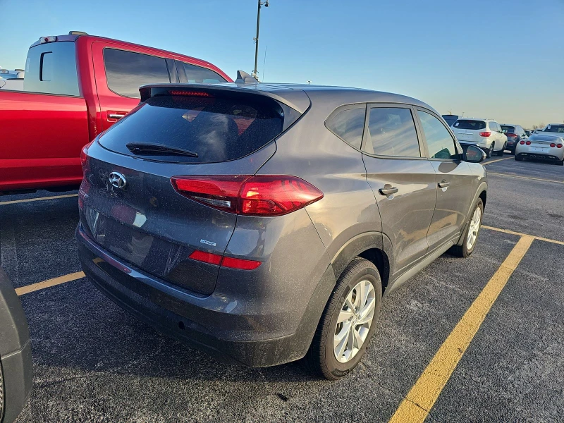 Hyundai Tucson ПОДГРЕВ* КАМЕРА* КЕЙЛЕС* LANE* ASSIST, снимка 2 - Автомобили и джипове - 49392339