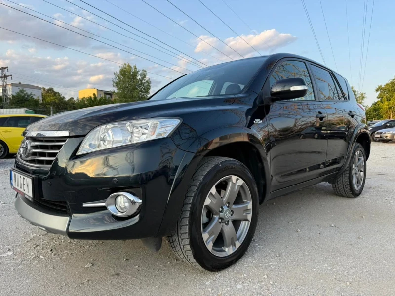 Toyota Rav4 КАТО НОВА ! ! !, снимка 2 - Автомобили и джипове - 52435591