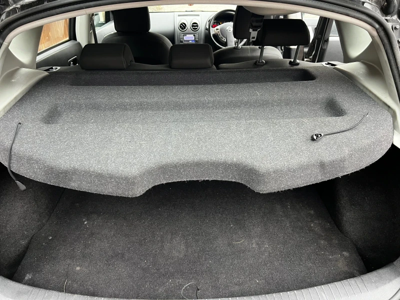 Nissan Qashqai 1.5, снимка 8 - Автомобили и джипове - 52898990