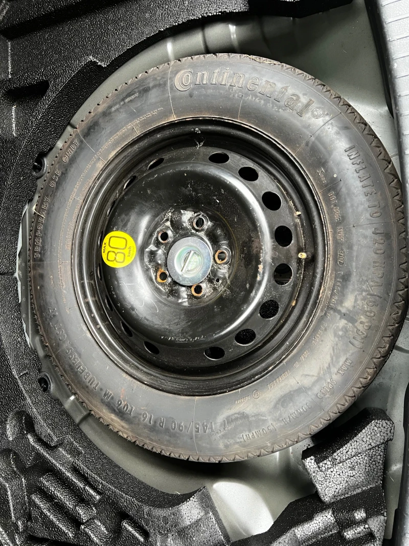 Nissan Qashqai 1.5, снимка 9 - Автомобили и джипове - 52898990