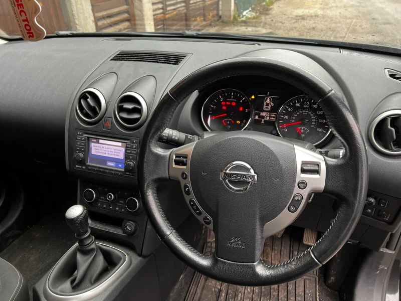 Nissan Qashqai 1.5, снимка 7 - Автомобили и джипове - 52898990