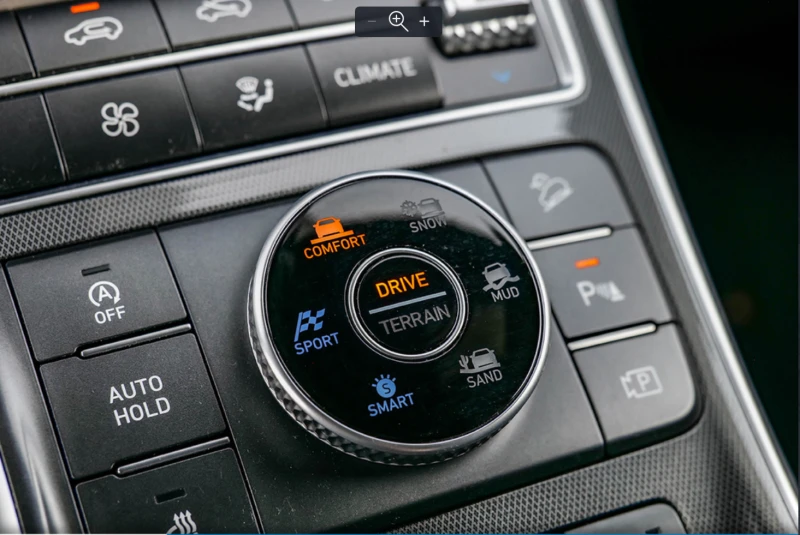 Hyundai Santa fe Ultimate Calligraphy'AWD* 360view* H&К, снимка 11 - Автомобили и джипове - 53153025