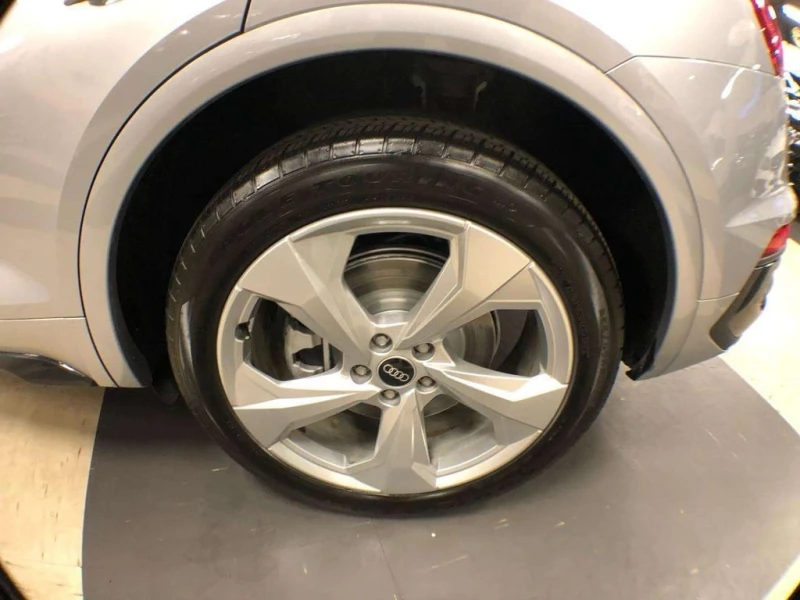 Audi Q5 * quattro Prestige * CARFAX * ЦЕНА ДО БГ, снимка 10 - Автомобили и джипове - 53384715