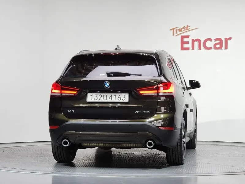 BMW X1 20I ADVANTAGE X DRIVE, снимка 4 - Автомобили и джипове - 55562717
