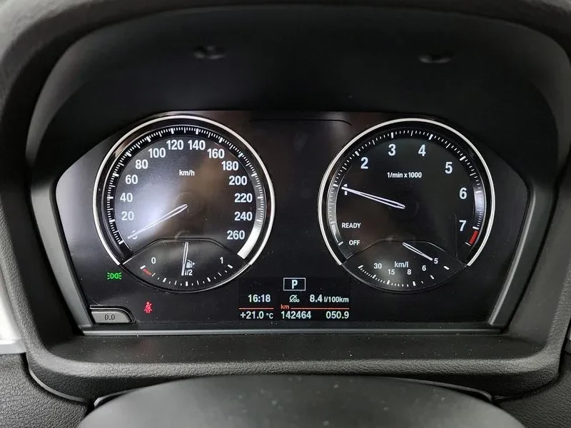 BMW X1 20I ADVANTAGE X DRIVE, снимка 8 - Автомобили и джипове - 55562717