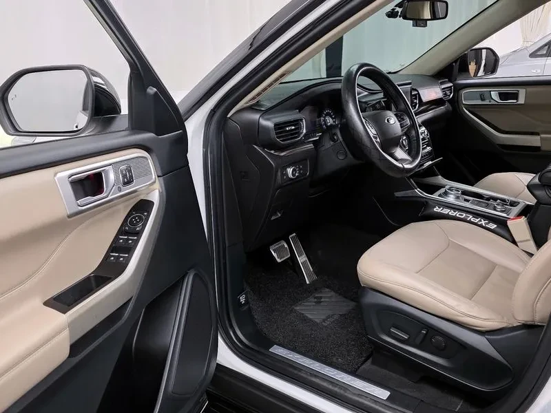 Ford Explorer 3.3 HYBRID, снимка 10 - Автомобили и джипове - 55703047