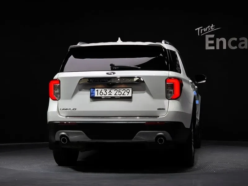 Ford Explorer 3.3 HYBRID, снимка 4 - Автомобили и джипове - 55703047