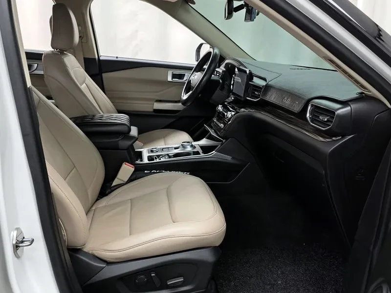 Ford Explorer 3.3 HYBRID, снимка 11 - Автомобили и джипове - 55703047