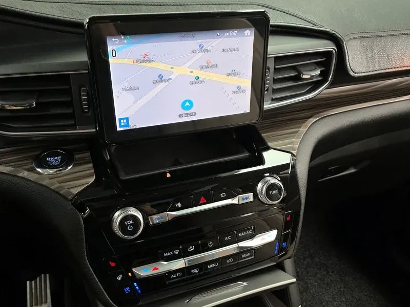 Ford Explorer 3.3 HYBRID, снимка 14 - Автомобили и джипове - 55703047