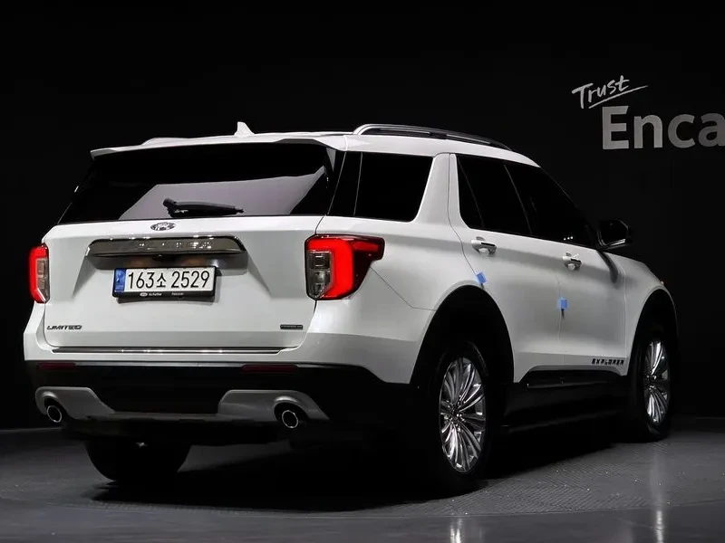 Ford Explorer 3.3 HYBRID, снимка 2 - Автомобили и джипове - 55703047