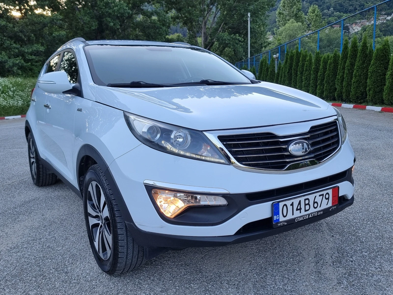 Kia Sportage 2.0 Crdi 4x4/6skorosti/Facelift - изображение 9