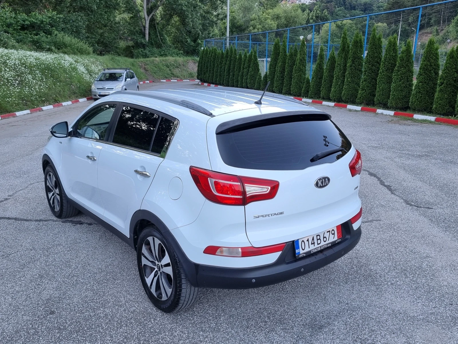 Kia Sportage 2.0 Crdi 4x4/6skorosti/Facelift - изображение 5