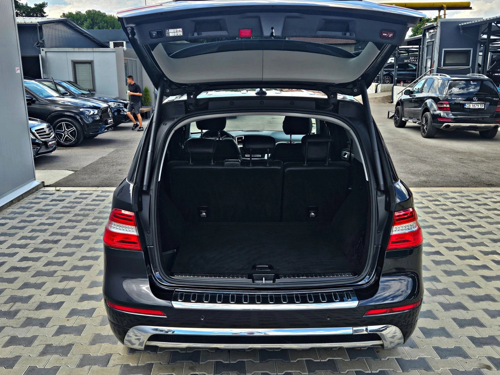 Mercedes-Benz ML 350 AMG/GERMAN/CAMERA/ПОДГРЕВ/ПЕЧКА/ТЕГЛИЧ/ЕЛ.БАГАЖ/LI - изображение 8