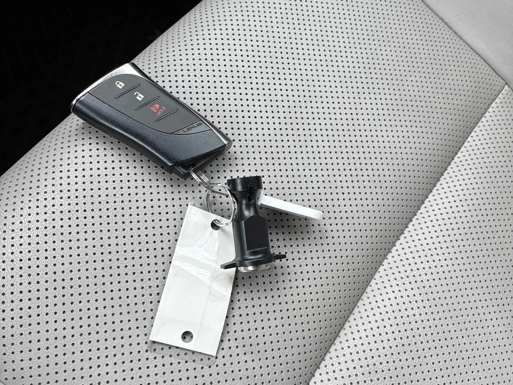 Lexus UX * 250h * CARFAX * ��� ������������ ������ | Mobile.bg � ����������� 15