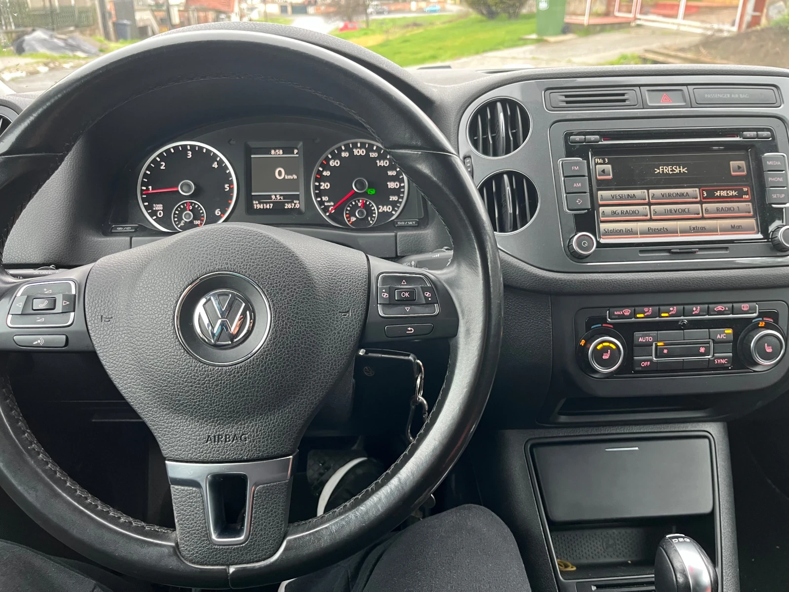 VW Tiguan 2.0 TDI DSG, снимка 7 - Автомобили и джипове - 54057555