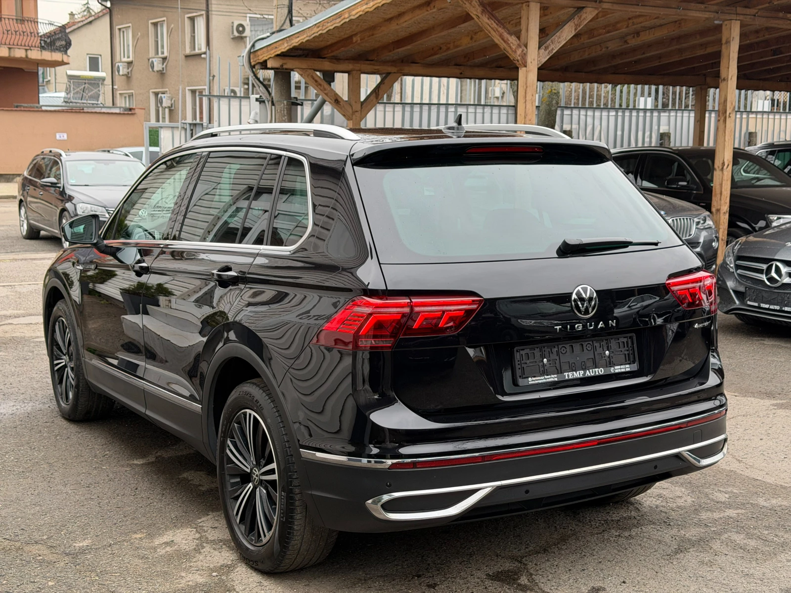VW Tiguan 2.0TDI* СЕРВИЗНА КНИЖКА С ПЪЛНА ИСТОРИЯ В VW, снимка 7 - Автомобили и джипове - 54219632