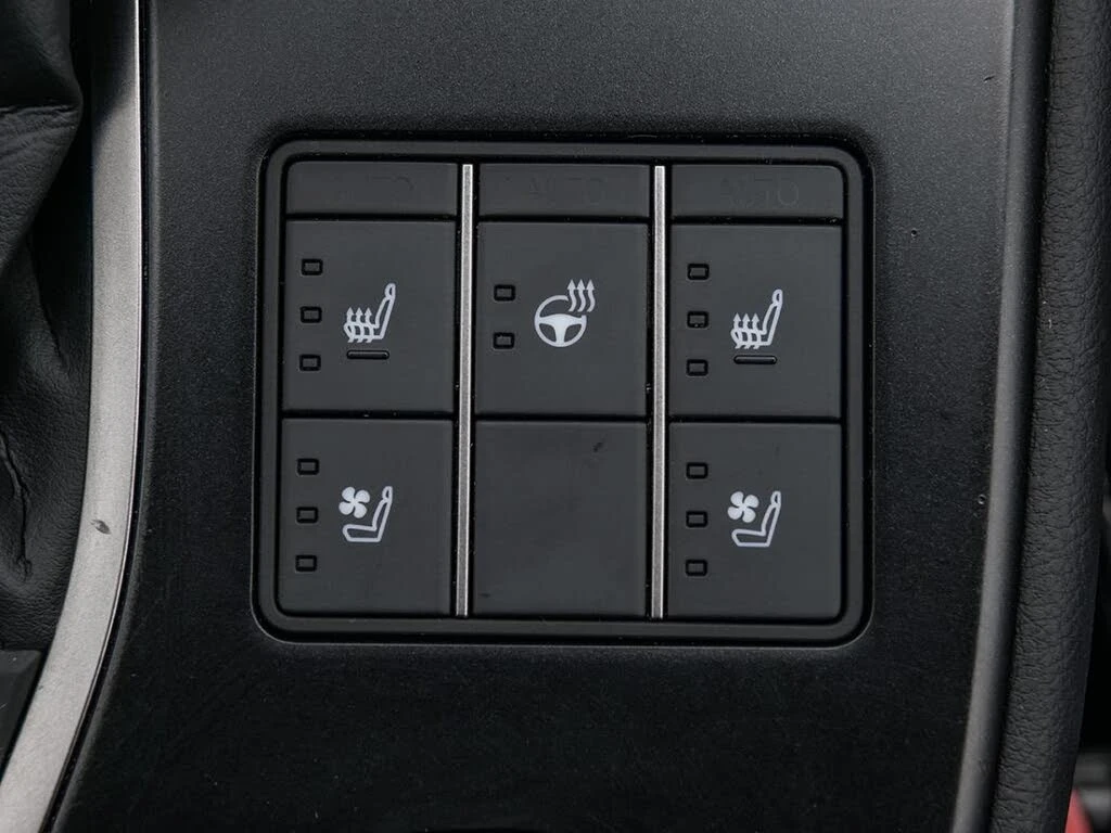 Lexus UX 250h  AWD, снимка 16 - Автомобили и джипове - 54237554