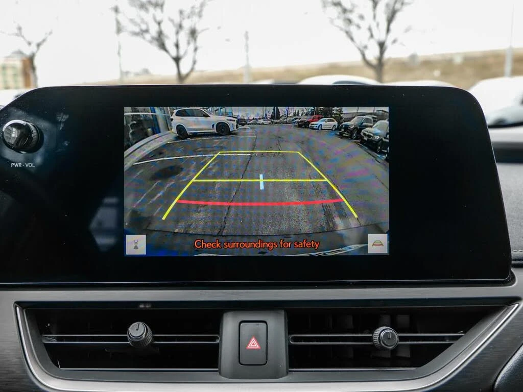 Lexus UX 250h  AWD, снимка 14 - Автомобили и джипове - 54237554