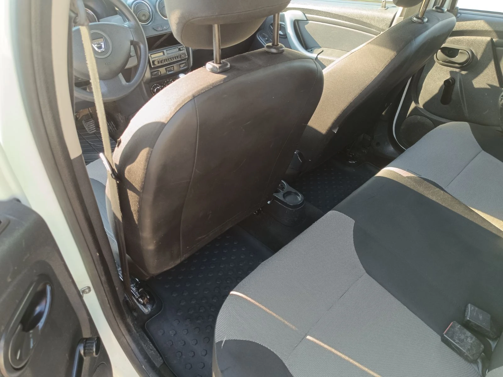 Dacia Duster, снимка 6 - Автомобили и джипове - 55783563