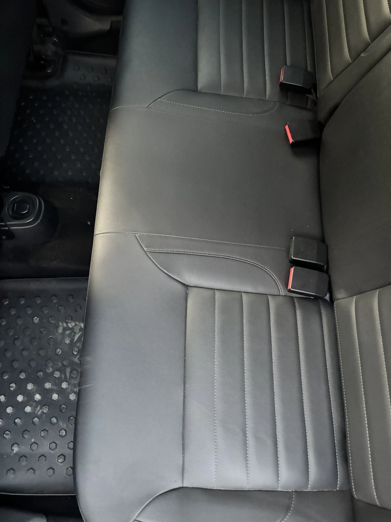 Dacia Duster 1.2 TCe 4WD (Prestige), снимка 7 - Автомобили и джипове - 55989721