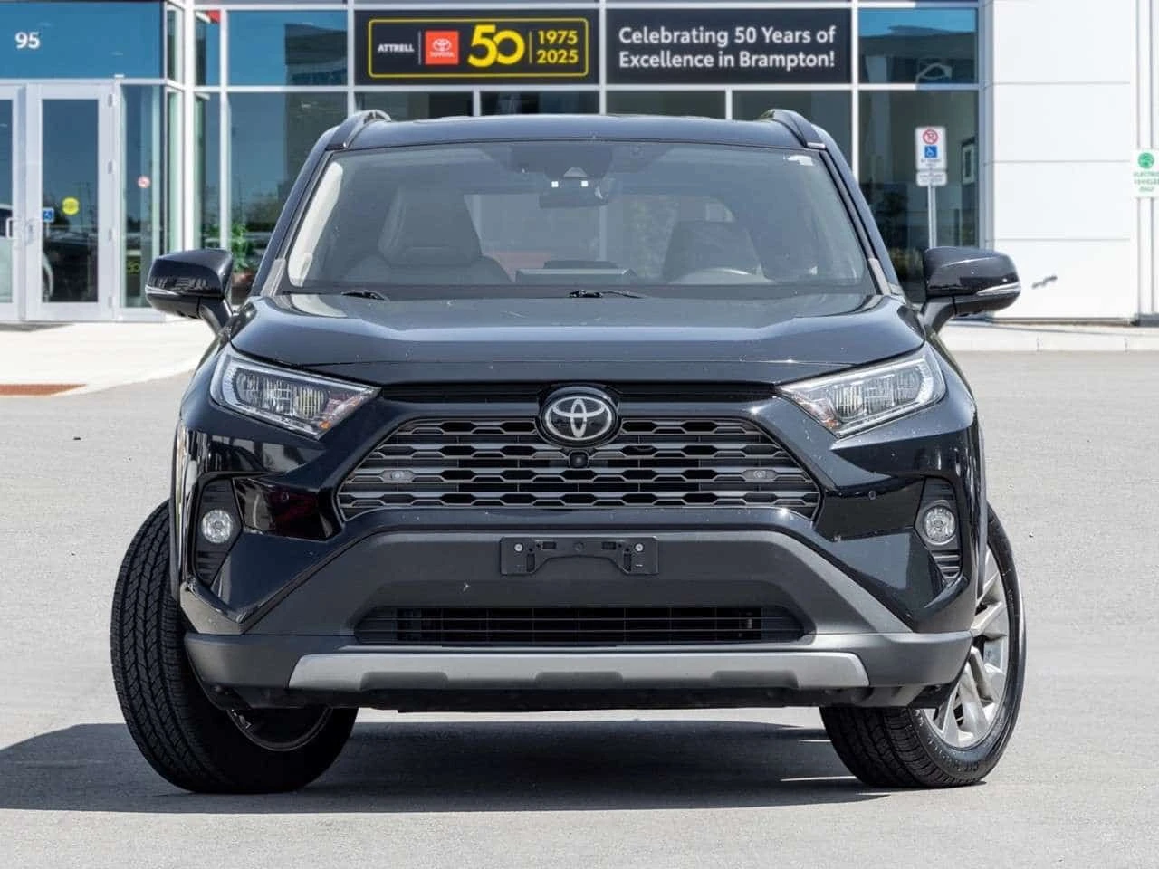 Toyota Rav4 * AWD Limited * CARFAX * ОТ ПРЕДСТАВИТЕЛСТВО , снимка 2 - Автомобили и джипове - 56261642
