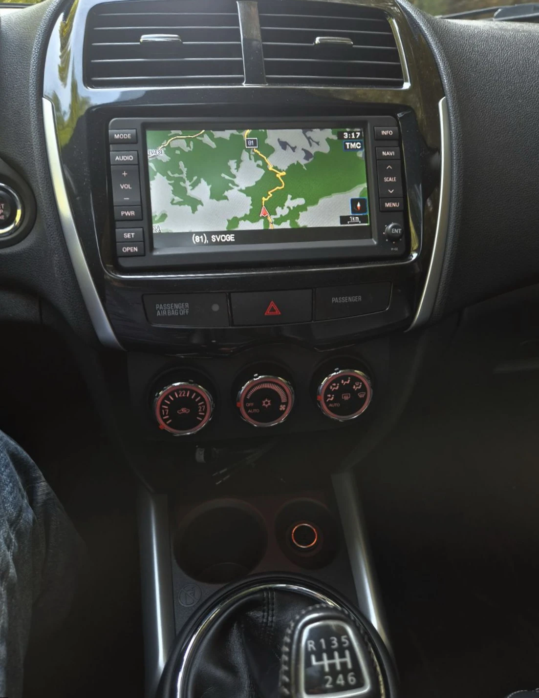 Peugeot 4008 1.8D Panorama 4x4, снимка 7 - Автомобили и джипове - 56510521