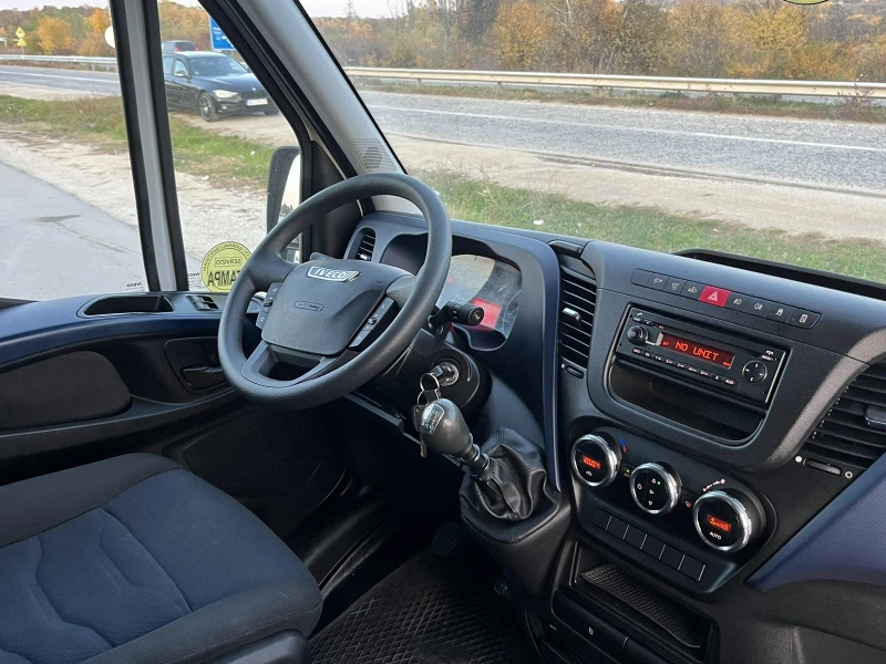 Iveco 35s16 2.3TDI 156кс 6 СКОРОСТИ EURO 6B КЛИМАТИК ВНОС ИТАЛ, снимка 11 - Бусове и автобуси - 47806570