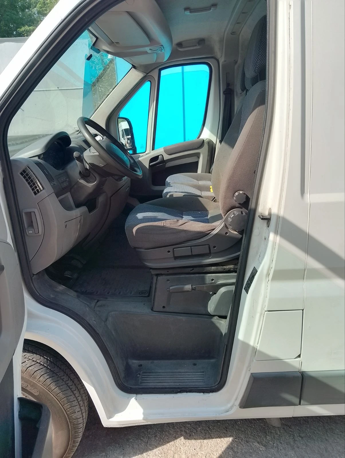 Peugeot Boxer Дълга база, снимка 9 - Бусове и автобуси - 54445239