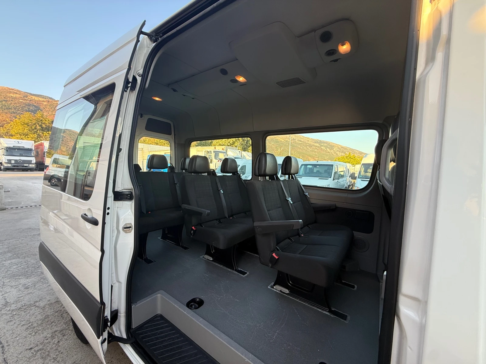 Mercedes-Benz Sprinter 313 9МЕСТА , 2хКЛИМА , EURO6 , FULL , Ел Врата, снимка 7 - Бусове и автобуси - 56132474