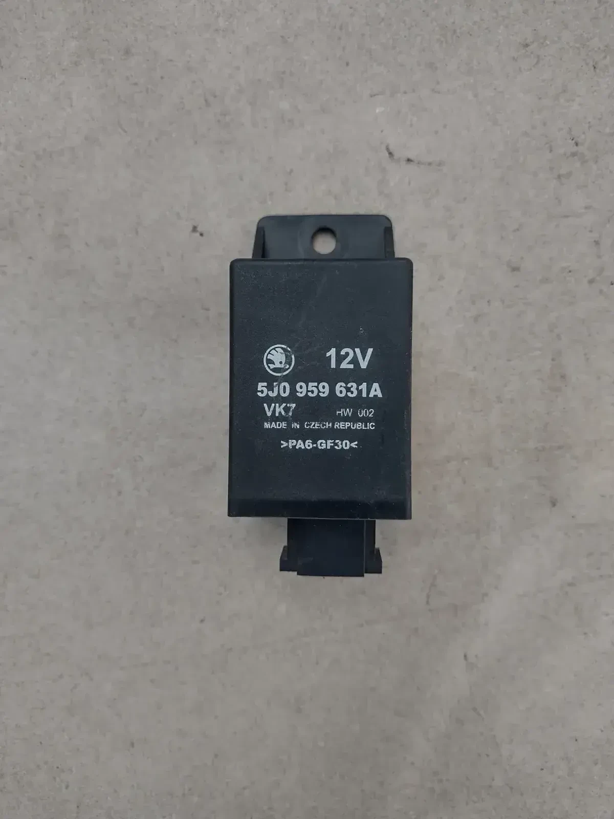5J0959631A реле  VW, SKODA, SEAT 5J0 959 631 A | Mobile.bg — изображение 1