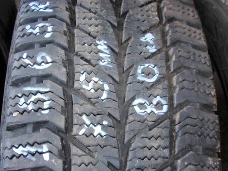 Гуми Всесезонни 215/65R16, снимка 6 - Гуми и джанти - 6997288