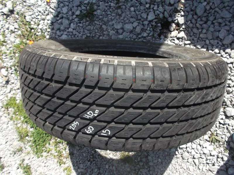 Гуми Летни 205/60R15, снимка 3 - Гуми и джанти - 21426043